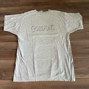 1990s Vintage Gordan’s Beer “Pour the Boar” Faded Bar Tee